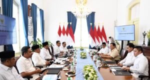 Presiden Prabowo Bersama Wakil Presiden Gibran Rakabuming,Menerima Menteri Koordinator dan Sejumlah Menteri Dibawah Kementerian Koordinator Bidang Pemberdayaan Masyarakat.