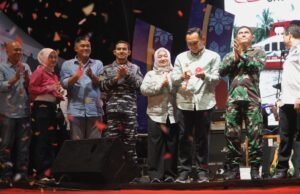 Danlanal Palembang Hadiri Pesta Rakyat “Palembang Bersinar”.