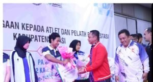 Pemkab Bekasi Salurkan Bonus Rp22 Miliar Untuk Atlet dan Pelatih Berprestasi.