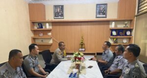 Kepala Lembaga Pemasyarakatan ( Lapas ) Kelas IIB, Mengunjungi Kapolres Bungo.