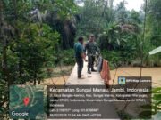 Hadiri Takziyah Warga Yang Meninggal Dunia Didesa Binaannya.