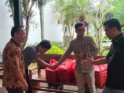 Jelang Ramadhan Penuh Berkah, Reaksi Kembali Bagikan Ratusan Nasi Kotak.