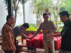 Jelang Ramadhan Penuh Berkah, Reaksi Kembali Bagikan Ratusan Nasi Kotak.