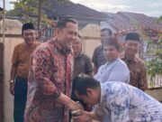 Begitu Masuk Merangin, Bupati H.M Syukur Disambut Secara Adat.