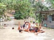 Gerakan Pemuda Sehat Ajak Pemuda Bantu Pemkab Bekasi, Tangani Warga Terdampak Banjir.