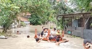 Gerakan Pemuda Sehat Ajak Pemuda Bantu Pemkab Bekasi, Tangani Warga Terdampak Banjir.