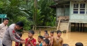 Musim Penghujan, Kapolres Sarolangun Himbau Masyarakat Tingkatkan Kewaspadaan Musibah Banjir dan Tanah Longsor.