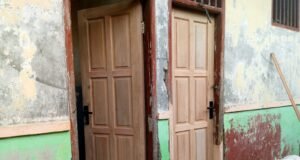 Proyek Rehabilitas Sedang / Berat SDN Sukaringin 01, Diduga Dikerjakan Asal Jadi.