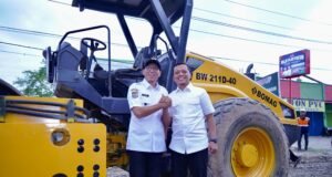 Gubernur Lampung dan Bupati Pringsewu, Ground Breaking Jalan Provinsi