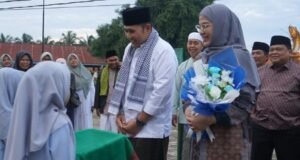 Bupati dan Istri Safari Ramadhan 1446 H ke Desa Sungai Udang