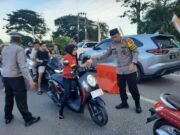 Kapolres Sarolangun Beserta Ketua Bhayangkari Cab Sarolangun Kunjungi Pospam/PosYan Ops Ketupat 2025.