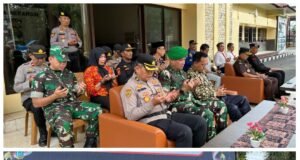 Dandim 0420/Sarko Diwakili Danramil 420-09/Bangko, Ikuti Apel Gelar Pasukan Ops Ketupat 2025 di Polres Merangin