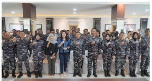 Lanal Palembang Ikut Ramaikan Pembagian Paket Lebaran Serentak TNI AL Tahun 2025