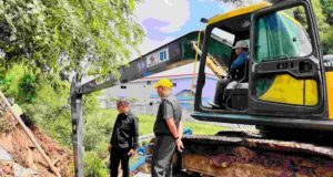 Jembatan Jati Wangi Yang Putus Akibat Longsor, Diperbaiki Pemkab Bekasi
