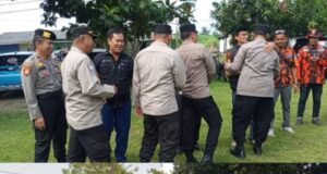 Pisah Sambut Kapolsek Pebayuran Diwarnai Isak Tangis