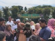 Haru Tangis Siswa Kepelukan Ibu, di Penutupan Pelatihan Bela Negara di Purwakarta