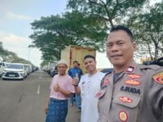 Polsek Cikarang Pusat Laksanakan Pengamanan Kegiatan Ibadah Shalat Jum’at di Masjid At-Tahuid