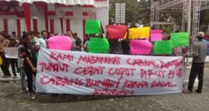 RSUD Cabang Bungin Bobrok..! Masyarakat Pinta Dirut Undur Diri