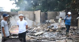Puing-Puing Lapak Bungursari: Kisah Pedagang, Janji Om Zein, dan Semangat Julang Ngapak