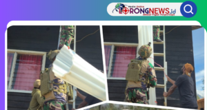 Satgas Yonif 700/WYC Gotong Royong Perbaiki Atap Gereja di Pegunungan Papua