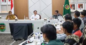 Bupati Purwakarta Om Zein Panggil Pengawas dan Ancam Proyek Tak Sesuai Spesifikasi Bongkar Ulang