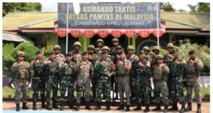 Commander Officer 11 RAMD Tentara Diraja Malaysia Laksanakan Kunjungan ke Makotis Gabma Entikong Satgas Pamtas RI–Malaysia Yonarhanud 1/PBC/1 Kostrad