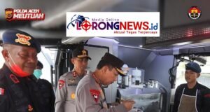 Kapolri Cicipi Makanan di Dapur Umum, Pastikan Makanan untuk Pengungsi Bergizi