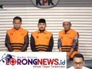 Bupati Bekasi Ade Kuswara Kunang dan Ayahnya Ditetapkan KPK Tersangka Suap Proyek