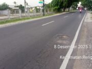 Jalan Provinsi, Rengasdengklok Tanjungpura Berlubang Warga Minta Perbaikan Segera