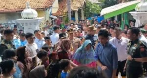 Pemerintah Hadir di Tengah Masyarakat, Wapres Gibran Tinjau Lokasi Banjir Karawang