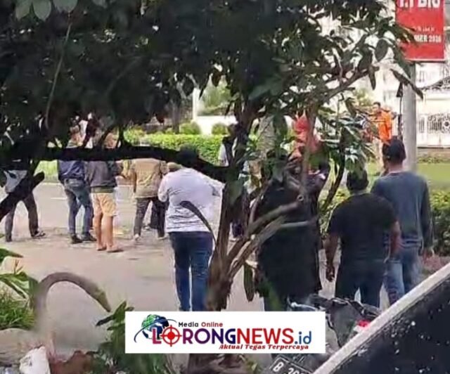 AddText_02-18-12.49.02