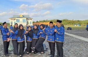 Guru PPPK Paruh Waktu SMP Negeri 3 Pekanbaru Apresiasi Kebijakan Walikota Pekanbaru yang Tingkatkan Penghasilan Guru