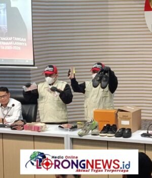 KPK Resmi Tahan Bupati Tulungagung Gatut Sunu dan Ajudannya Terkait Kasus Pemerasan Rp 5 Miliar