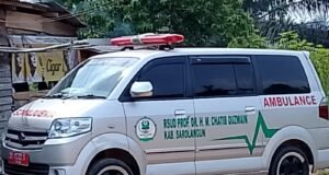 Sopir Mobil Ambulans Singgah di Warung, Dipertanyakan Warga…!!!