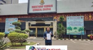Diduga Korupsi dan Abaikan Putusan Komisi Informasi, POKJA IWO Indonesia Laporkan Kades Karanganyar ke Polda Metro Jaya
