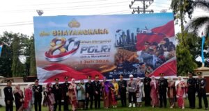 Pimpin Upacara Hari Bhayangkara ke-80, Kapolres Merangin Ajak Personil Perkuat Profesionalisme dan Meningkatkan Pelayanan Kepada Masyarakat