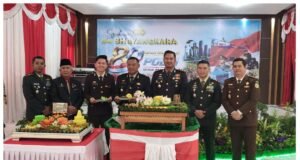 Dandim 0420/Sarko Hadiri Upacara HUT Bhayangkara ke-80, Perkuat Sinergitas TNI-Polri di Sarolangun