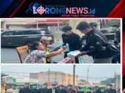 BEM FH UMT Wujudkan Kepedulian Sosial Lewat Pembagian Masker Gratis